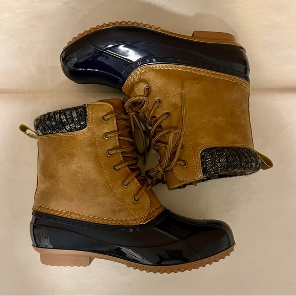 JustFab Navy/Tan Evi Knit Sock Liner Duck Boots - Picture 8 of 11